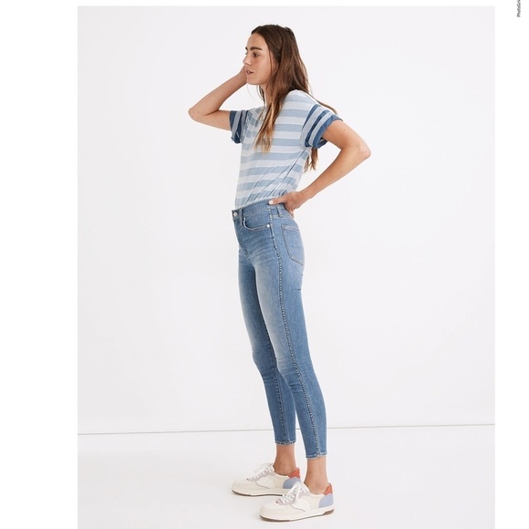 MADEWELL 10" High-Rise Skinny Crop Jeans in Welling Wash: Summerweight Edition - Picture 12 of 12
